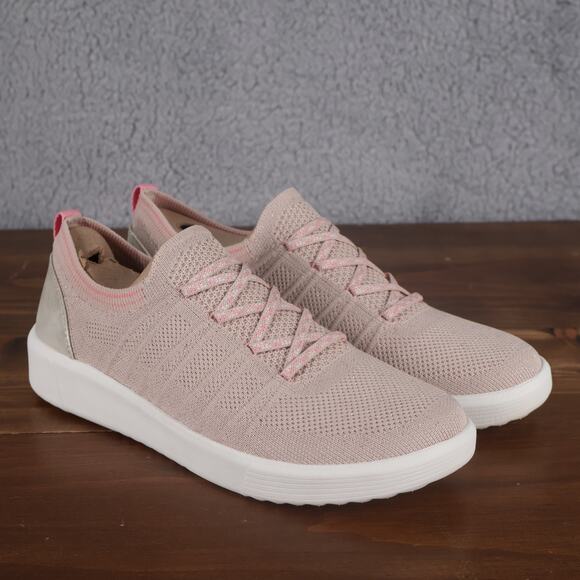 BZees Shoes Womens 9.5 Almond March On Slip On Sneakers Comfort Classic - Picture 1 of 10
